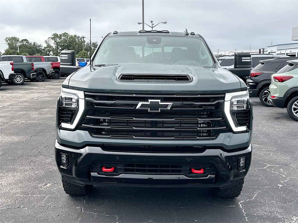 2026 Chevrolet Silverado 2500HD LT photo 2