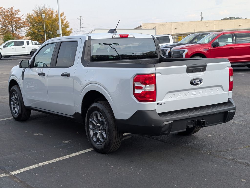 2025 Ford Maverick XLT photo 2