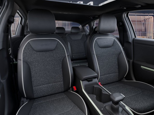 New 2025 Steel Gray Kia GT-Line image 15