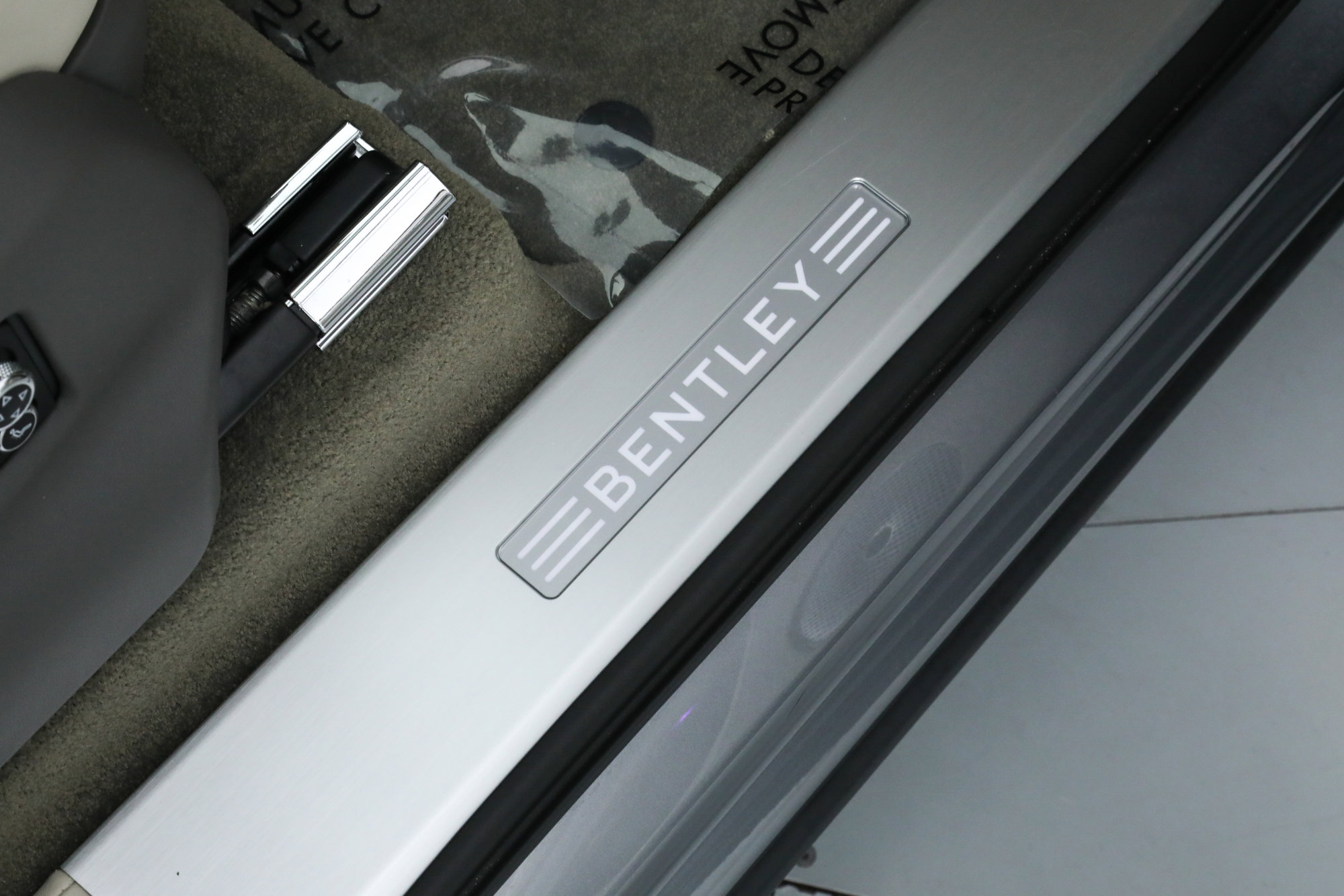 2022 Bentley Bentayga V8 First Edition photo 19
