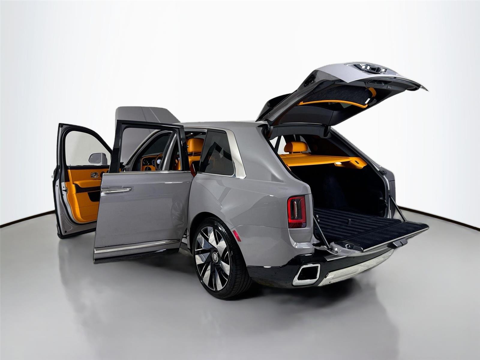 2025 Rolls Royce Cullinan RR photo 43