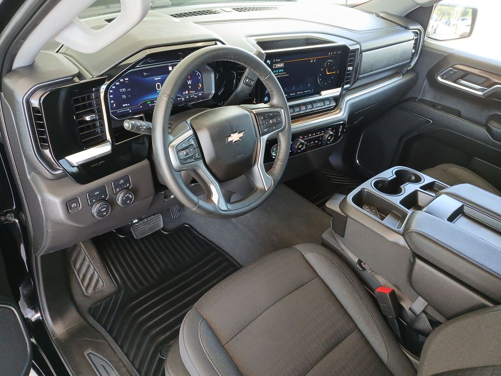 2023 Chevrolet Silverado 1500 LT photo 10