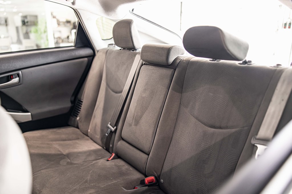 2015 TOYOTA PRIUS - Image 29