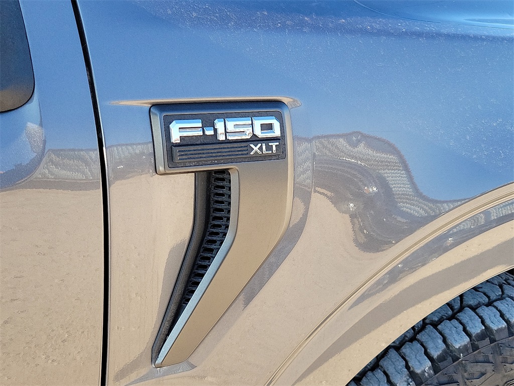 2022 Ford F-150 XLT photo 13