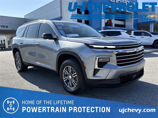 2025 Chevrolet Traverse LT's photo