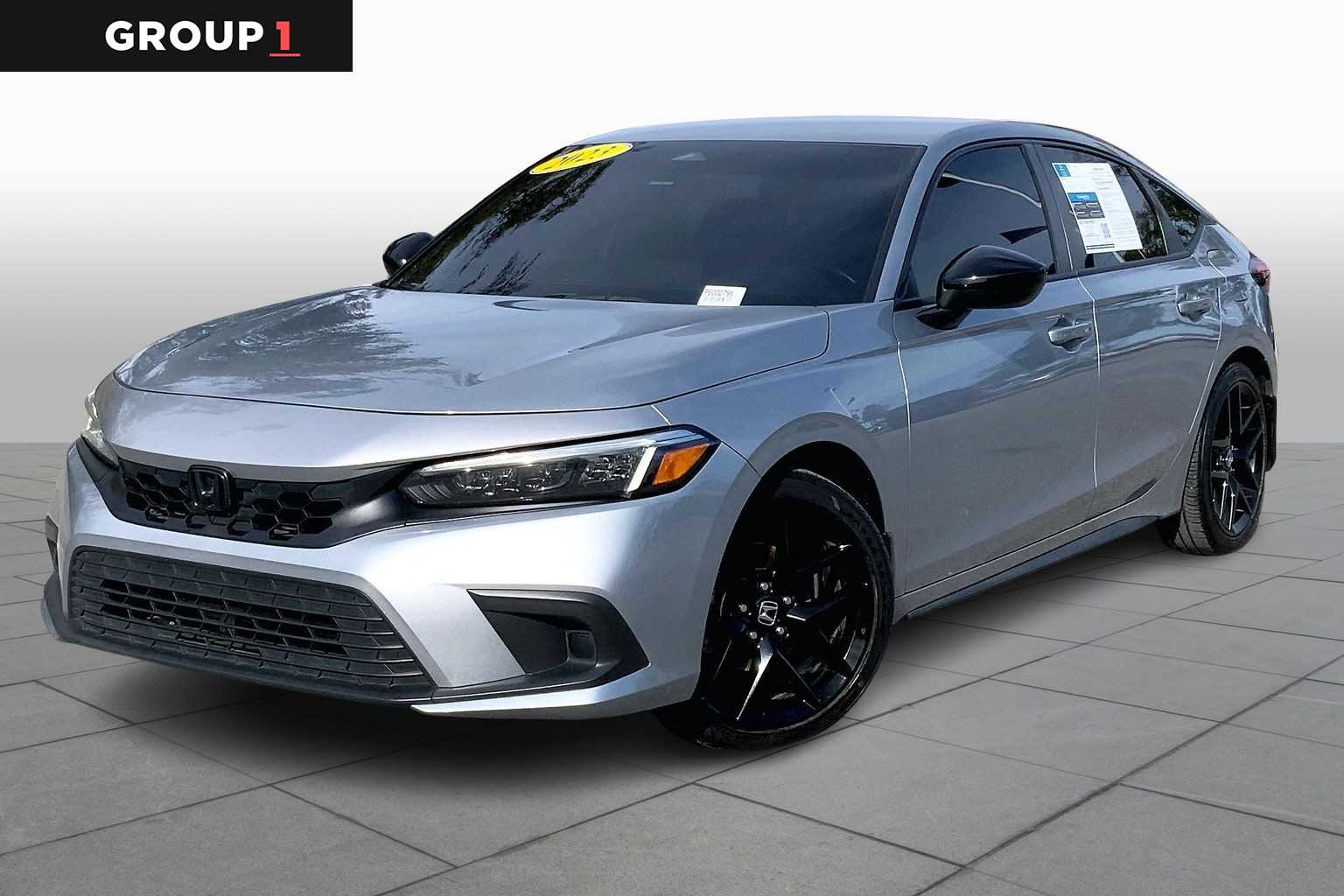 2023 Honda Civic Hatchback Sport's photo