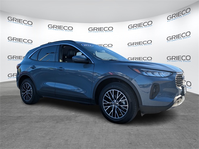 2024 Ford Escape PHEV's photo