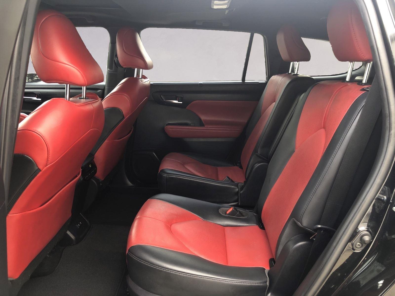 2021 Toyota Highlander XSE photo 13