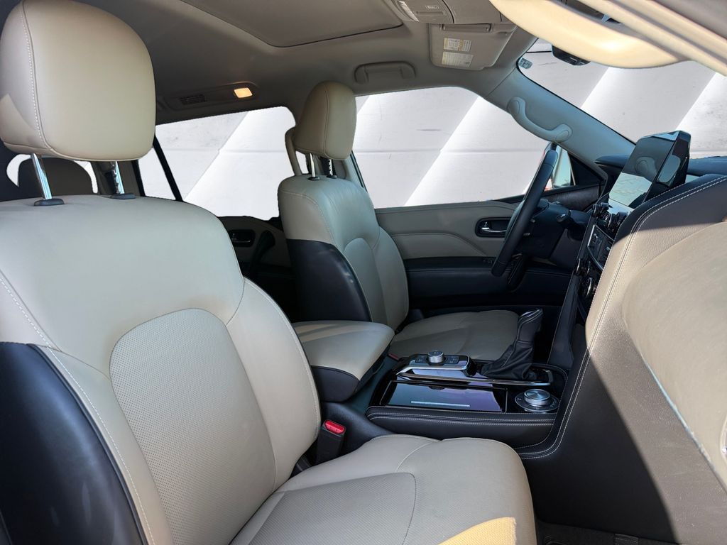 2023 Infiniti QX80 Premium Select photo 14