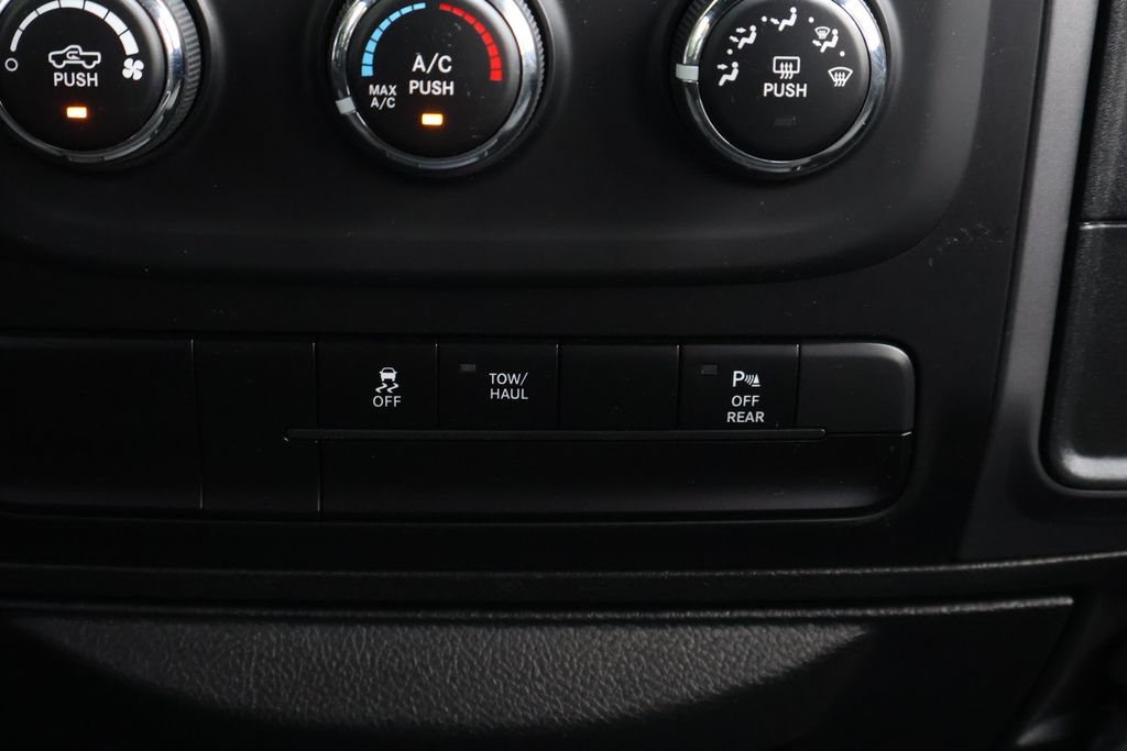 2024 Ram 1500 Classic Warlock photo 17