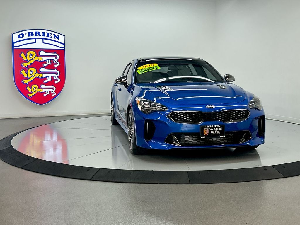 2018 Kia Stinger GT2's photo