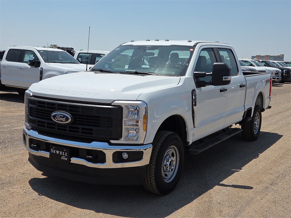 2025 Ford F-250 Super Duty XL's photo