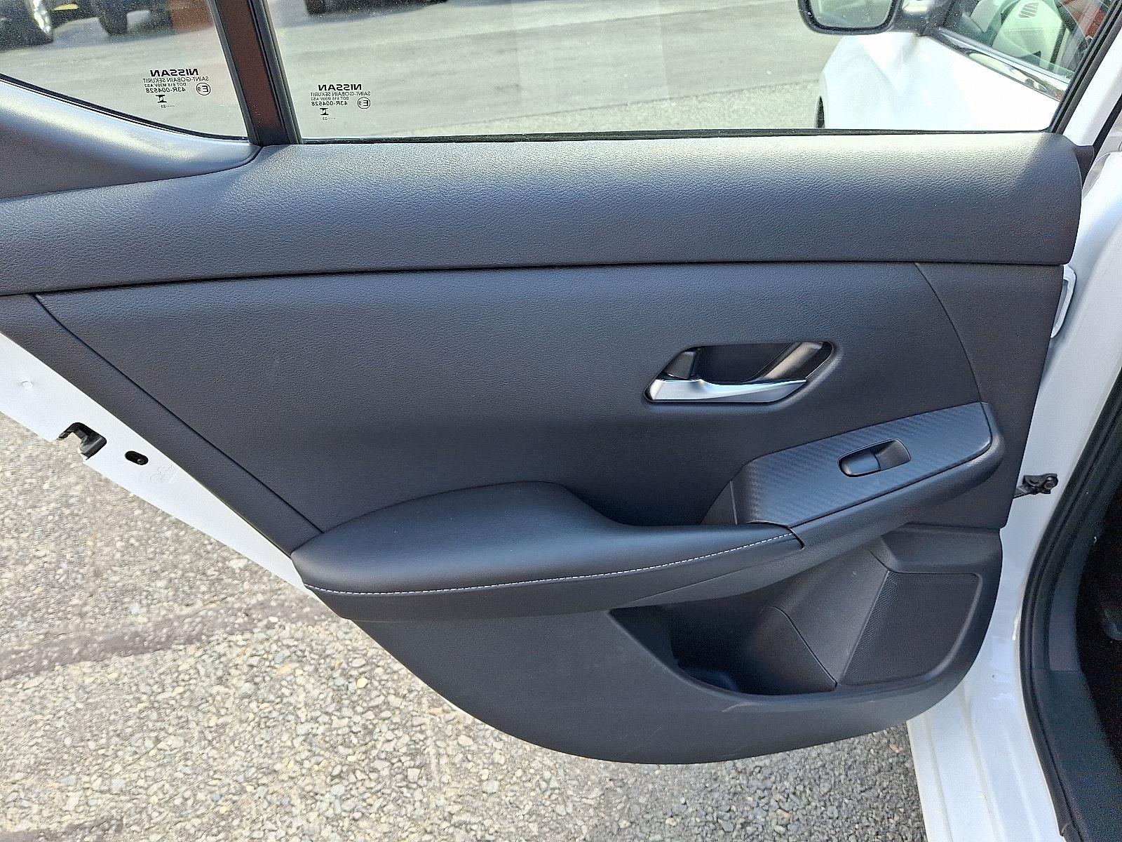 2023 Nissan Sentra SV photo 10