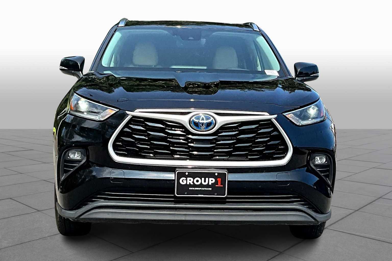 2021 Toyota Highlander Hybrid XLE photo 3