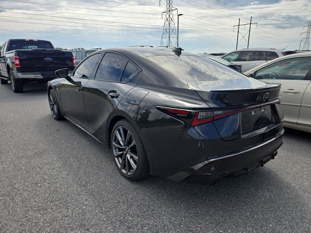 2022 Lexus IS 350 F SPORT photo 2