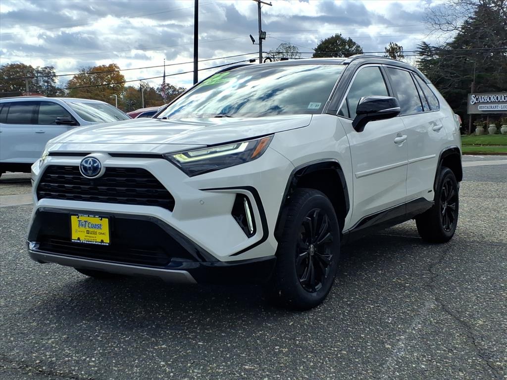 2022 Toyota RAV4 Hybrid XSE photo 4