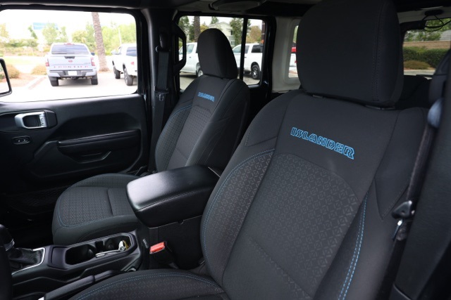 2021 Jeep Wrangler Unlimited Islander photo 14