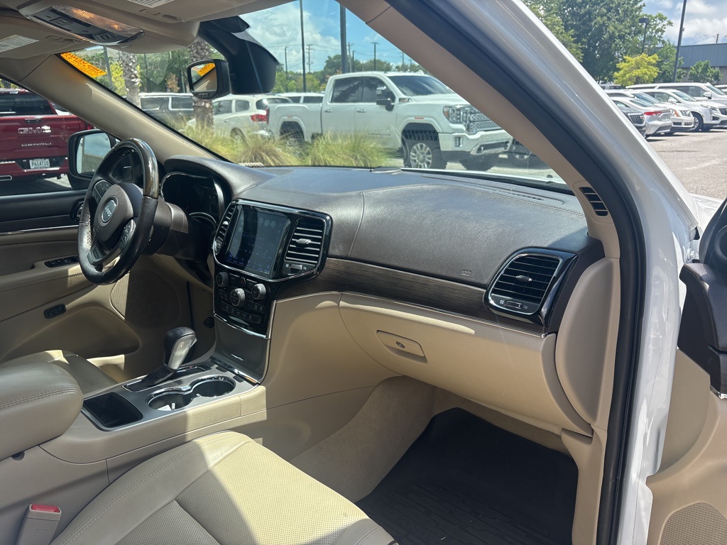 2021 Jeep Grand Cherokee Overland photo 18
