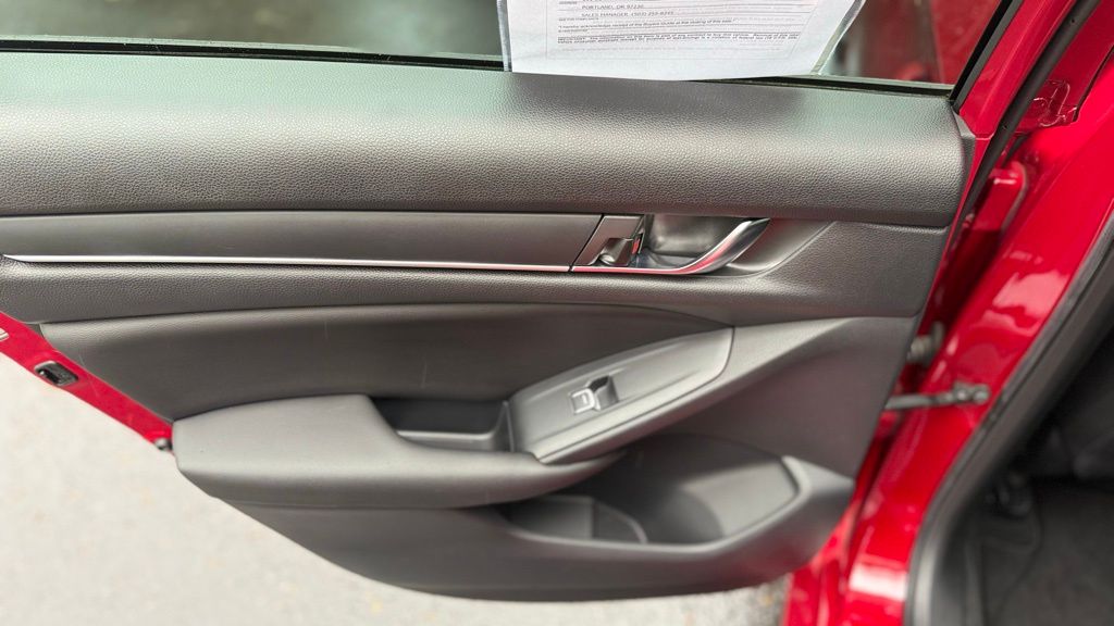 2019 Honda Accord Sport photo 13