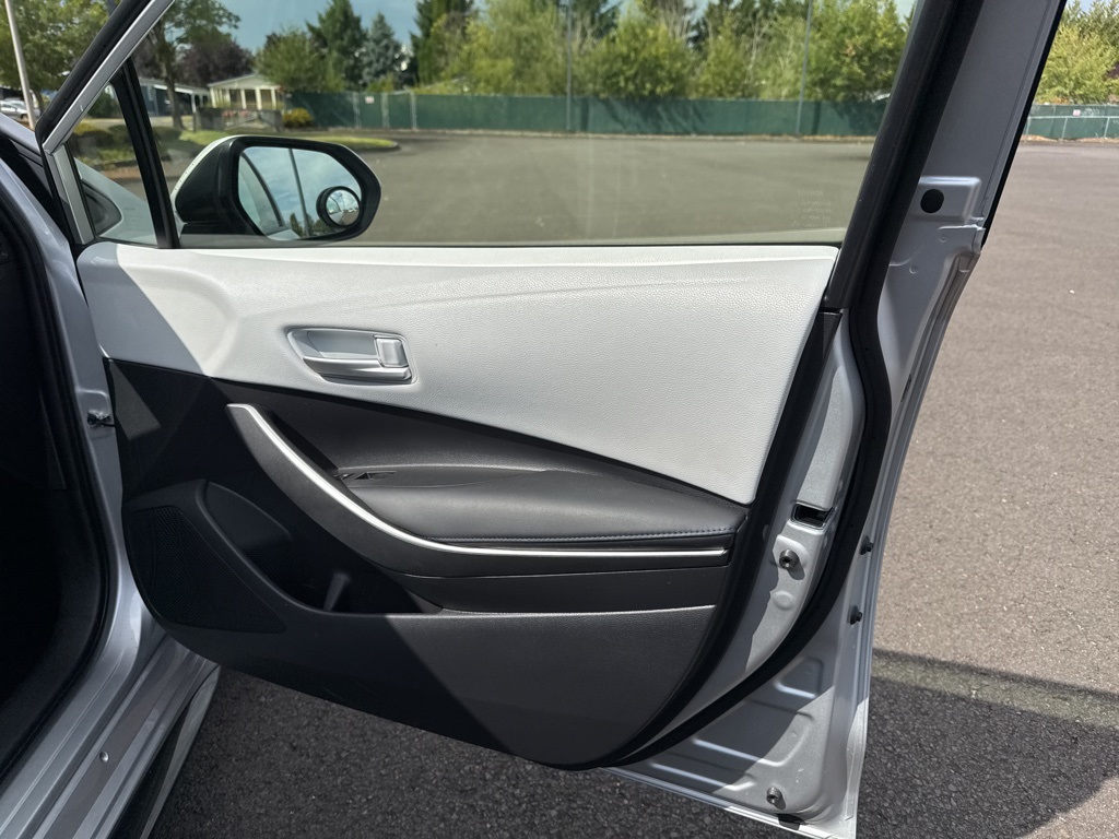 2022 Toyota Corolla SE photo 23