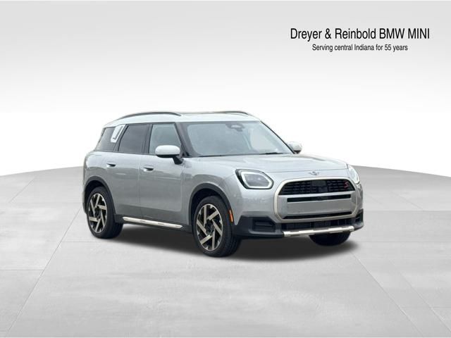 2025 MINI Countryman S's photo