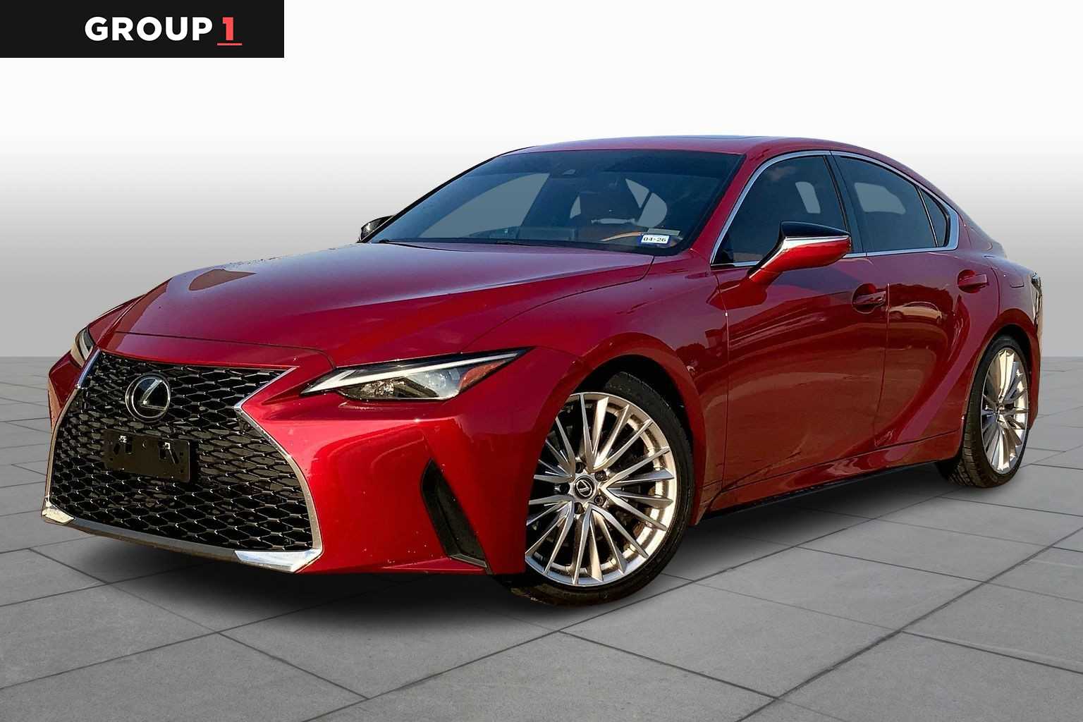 2022 Lexus IS 300's photo
