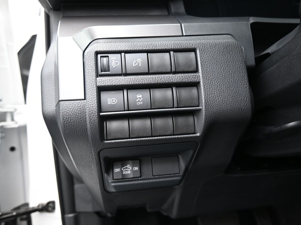 2024 Toyota Tacoma photo 12