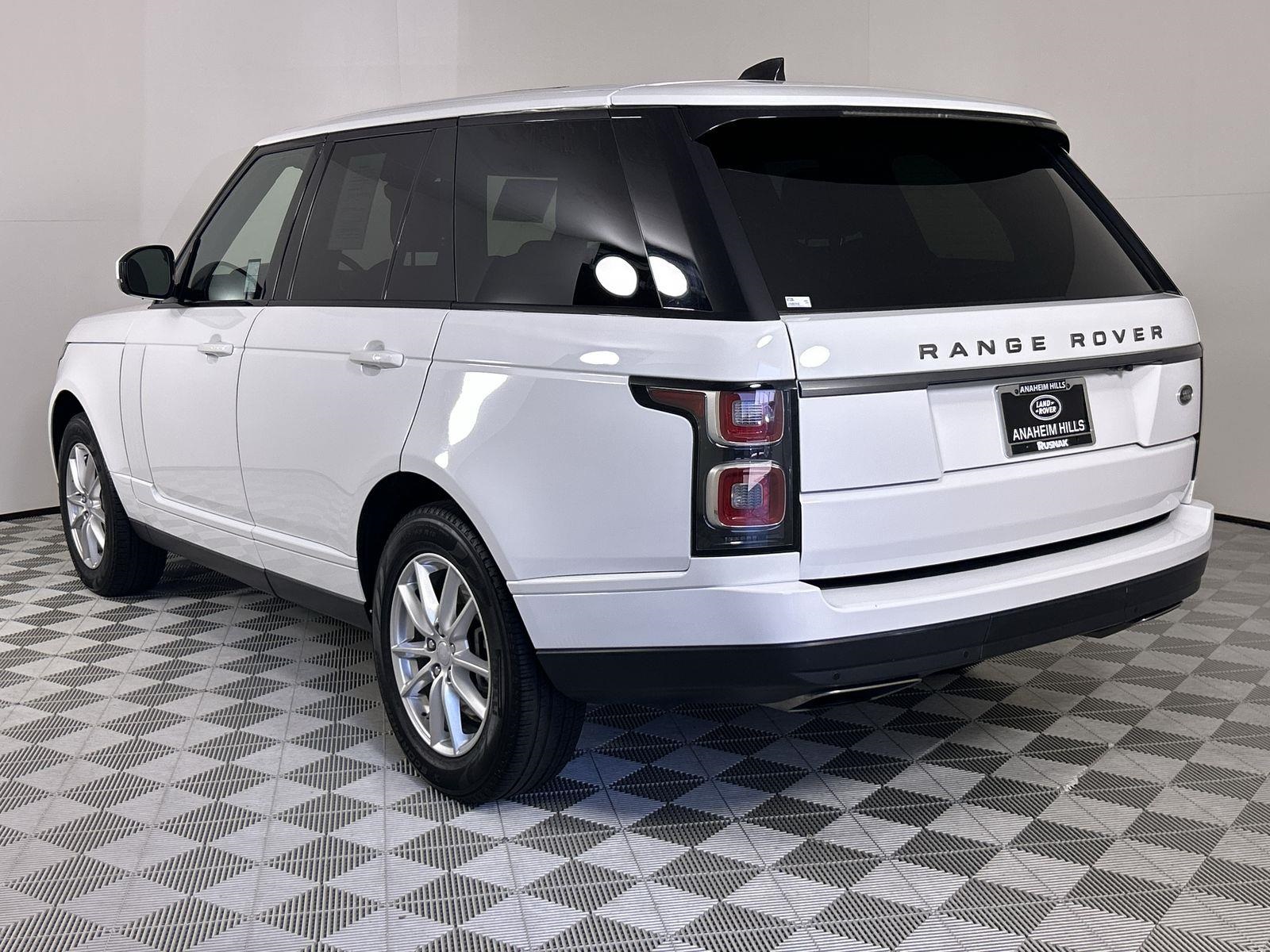2018 Land Rover Range Rover SuperCharged photo 3