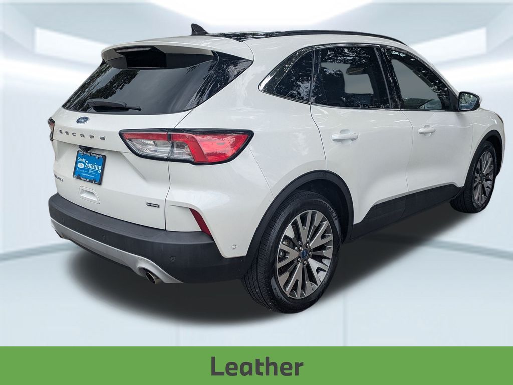 2020 Ford Escape Titanium Hybrid photo 5