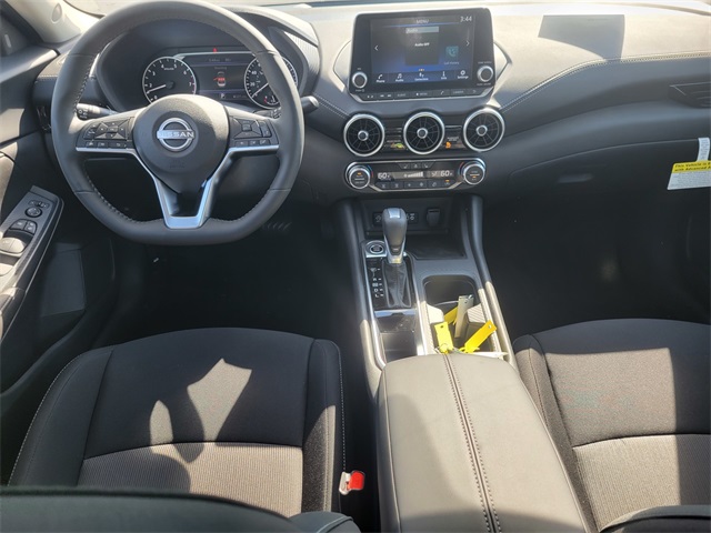 2025 Nissan Sentra SV photo 19