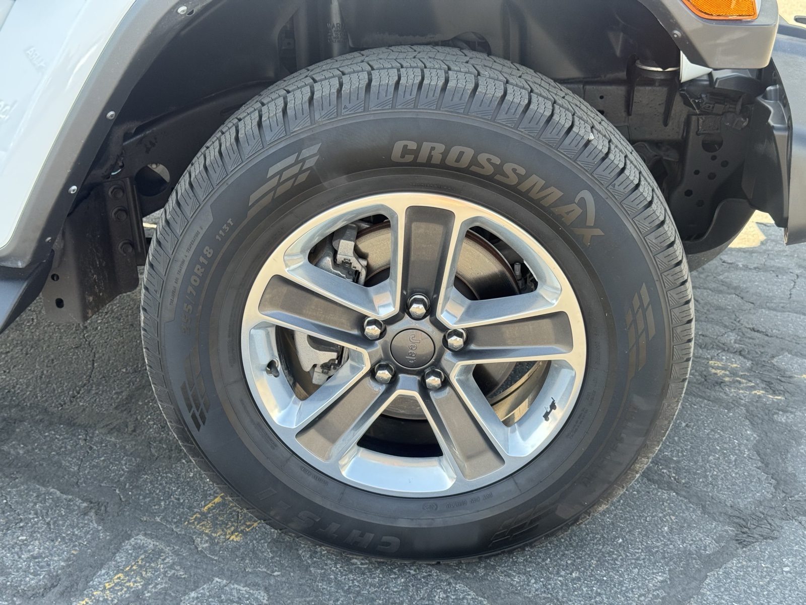 2022 Jeep Wrangler Unlimited Sahara photo 4