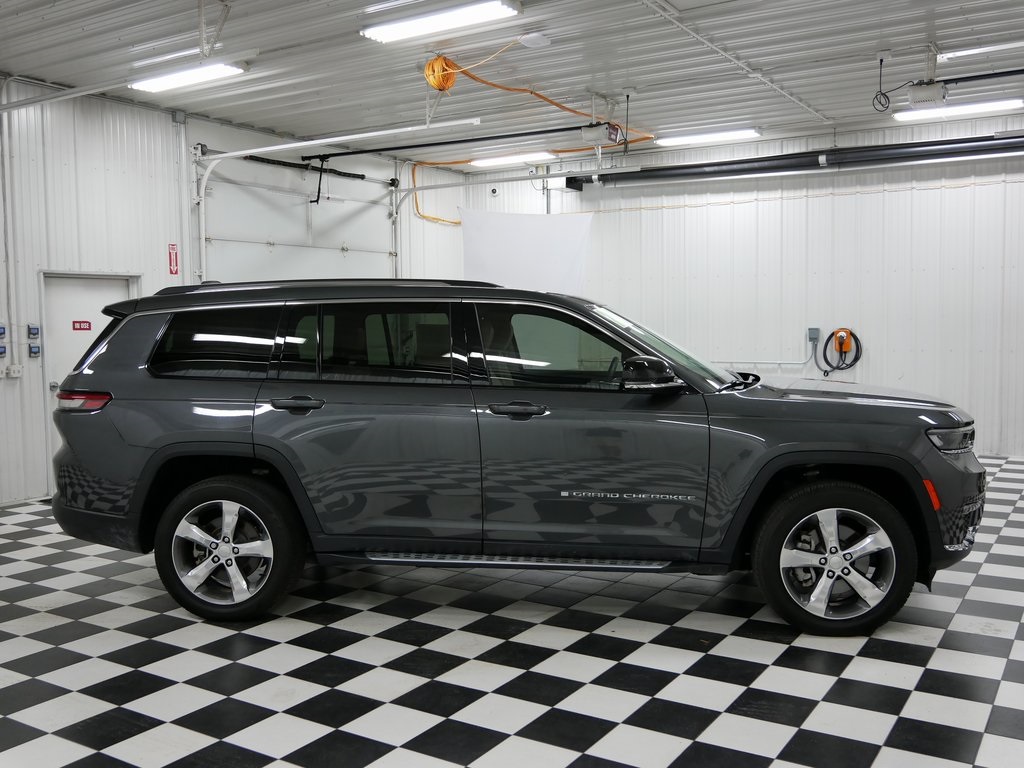 Used 2022 Jeep Grand Cherokee L Limited with VIN 1C4RJKBG9N8563826 for sale in Rochester, Minnesota
