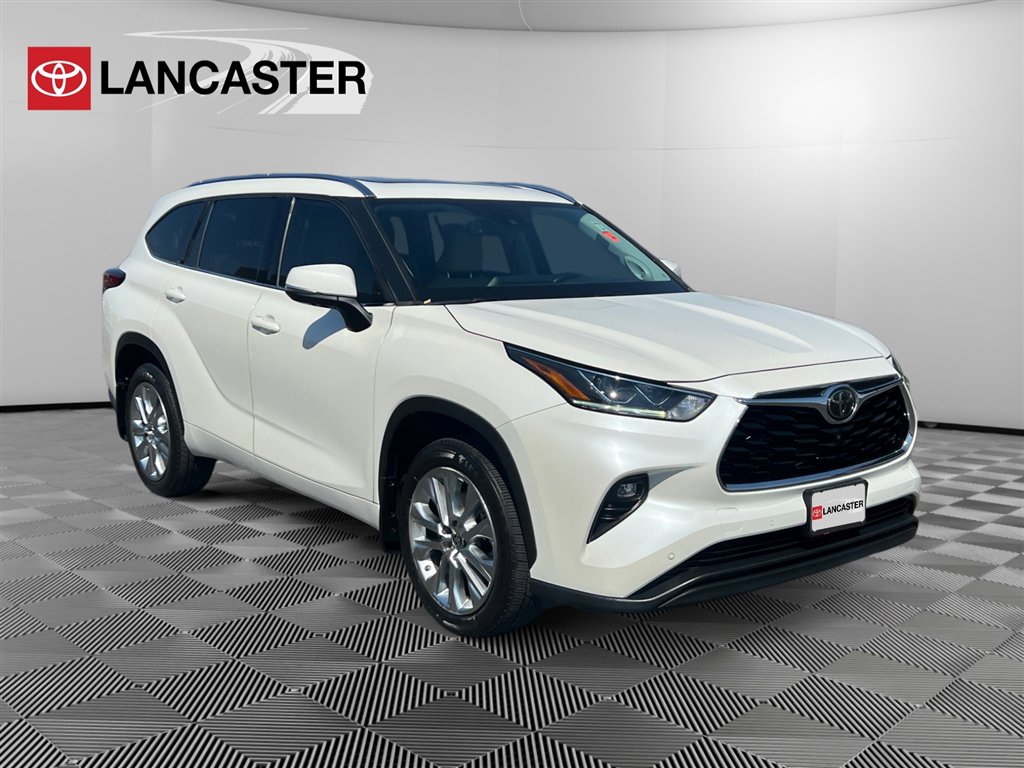2021 Toyota Highlander Limited's photo