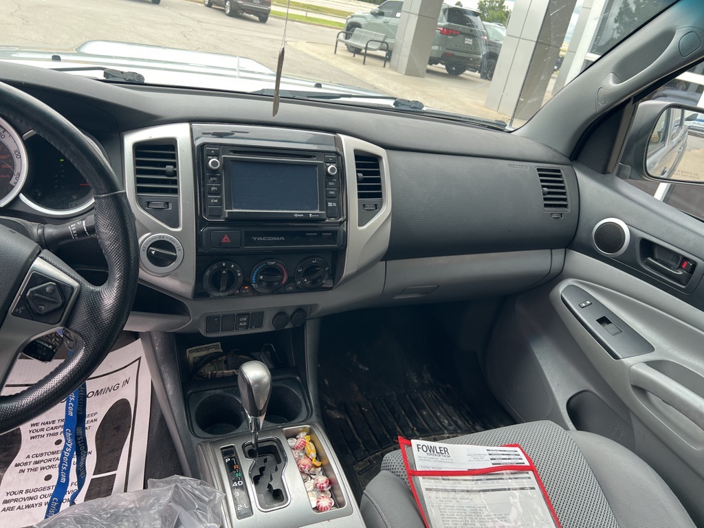 2015 Toyota Tacoma Base photo 15