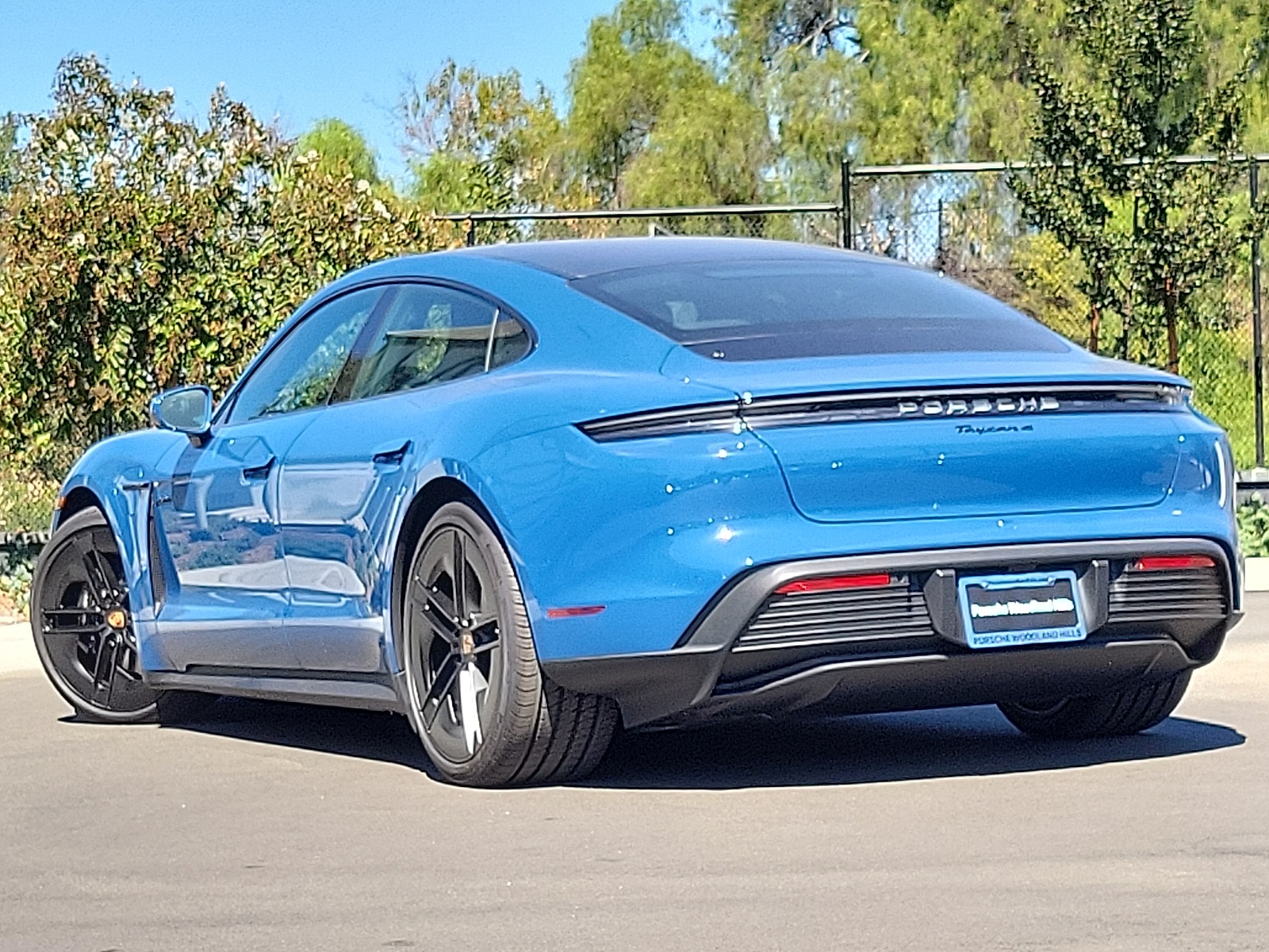 2026 Porsche Taycan 4 photo 3