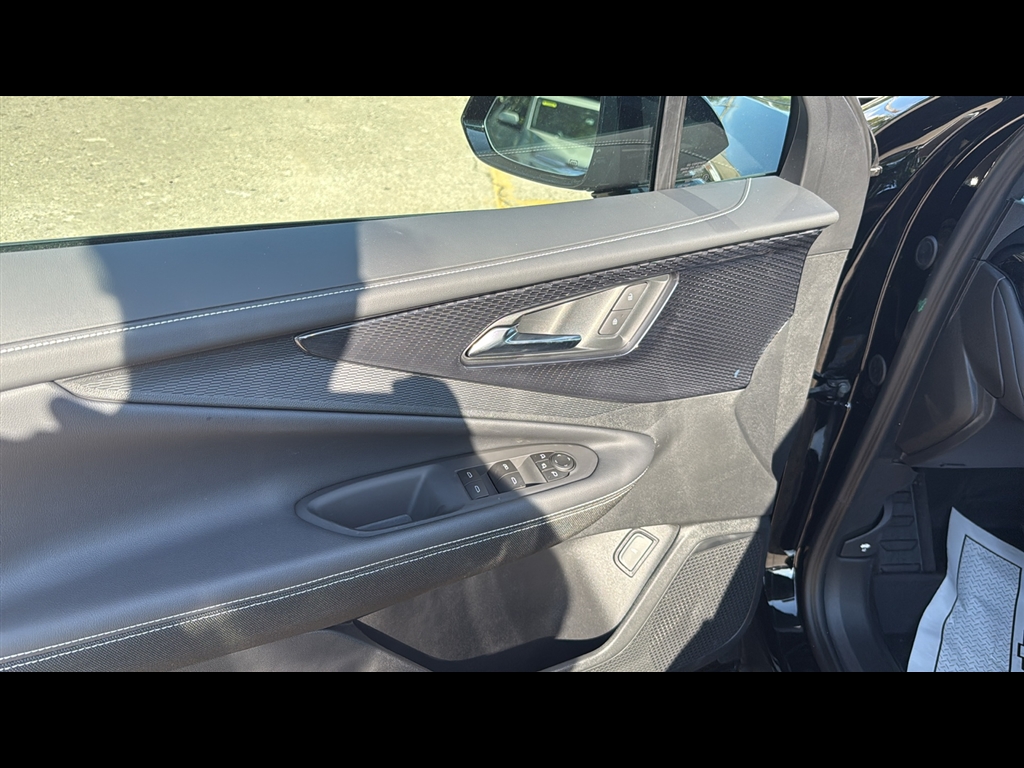 2025 Chevrolet Blazer EV photo 5