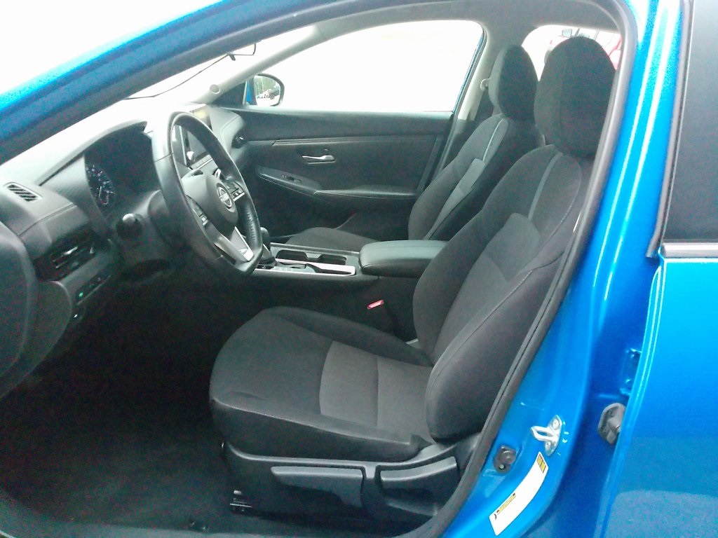 2024 Nissan Sentra SV photo 8