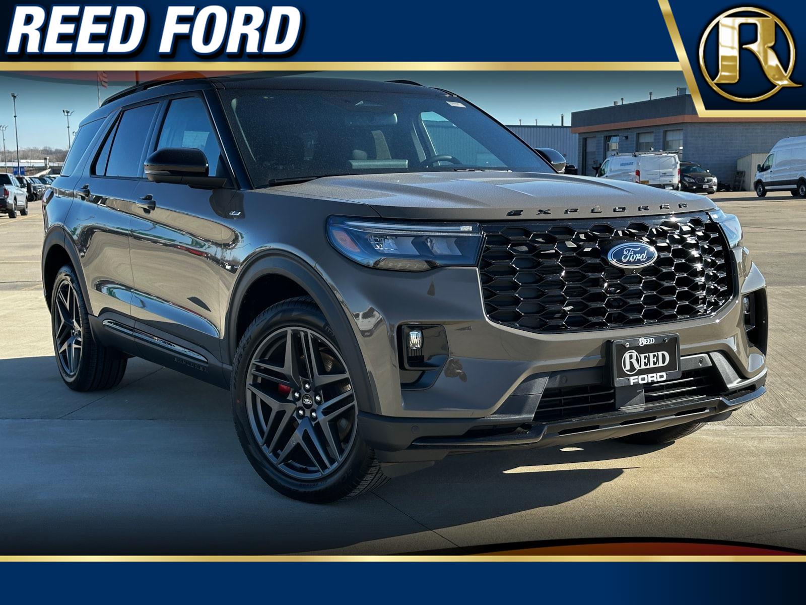 2026 Ford Explorer ST-LINE's photo