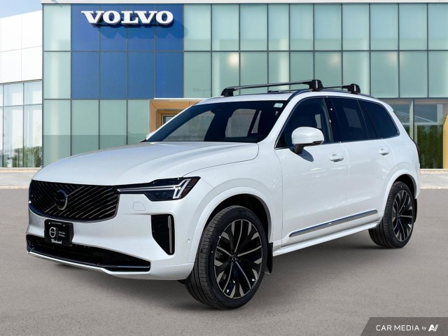 2025 Volvo XC90 Plus Bright Theme