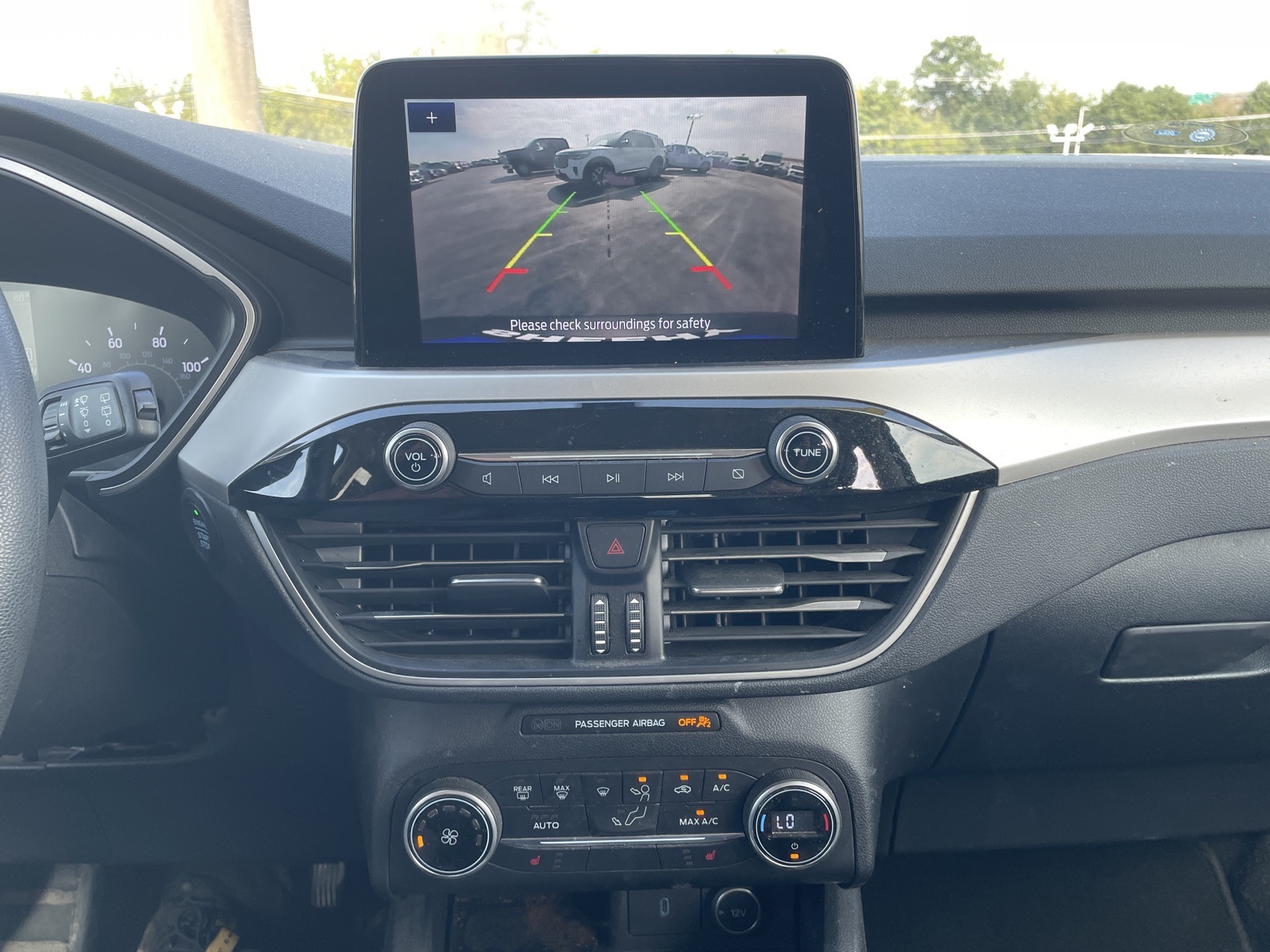 2020 Ford Escape SE photo 17