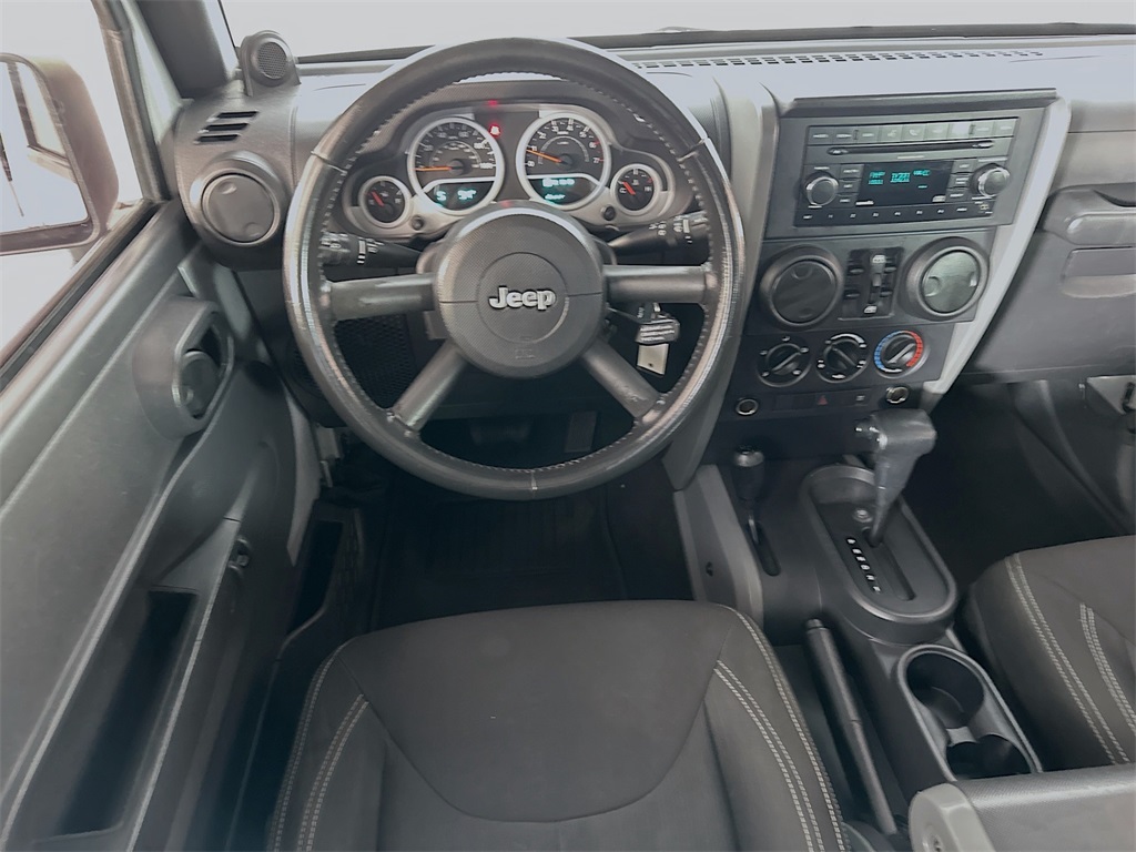 2007 Jeep Wrangler Unlimited Sahara photo 16