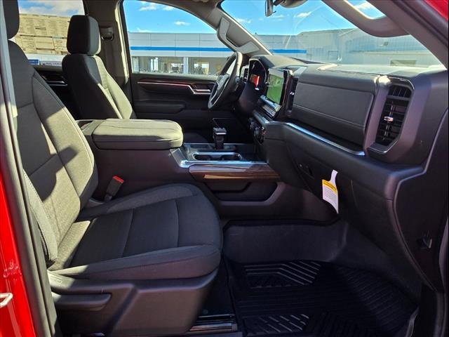 2025 Chevrolet Silverado 1500 LT photo 11
