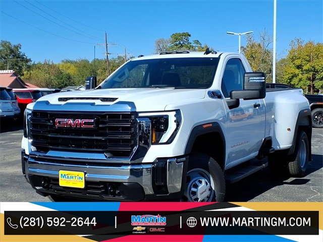 2026 GMC Sierra 3500HD Pro's photo