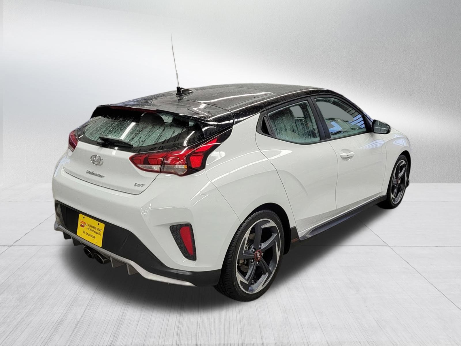 2019 Hyundai Veloster Ultimate photo 3