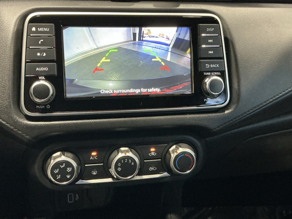 2024 Nissan Versa 1.6 S photo 4