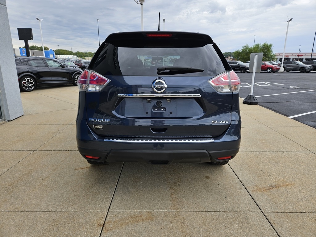 2016 Nissan Rogue SL photo 8