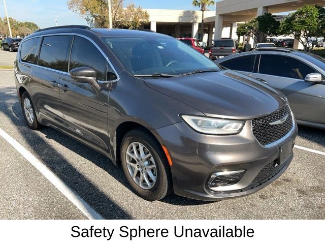 2022 Chrysler Pacifica Touring L photo 3