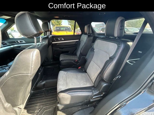 2017 Ford Explorer XLT photo 5