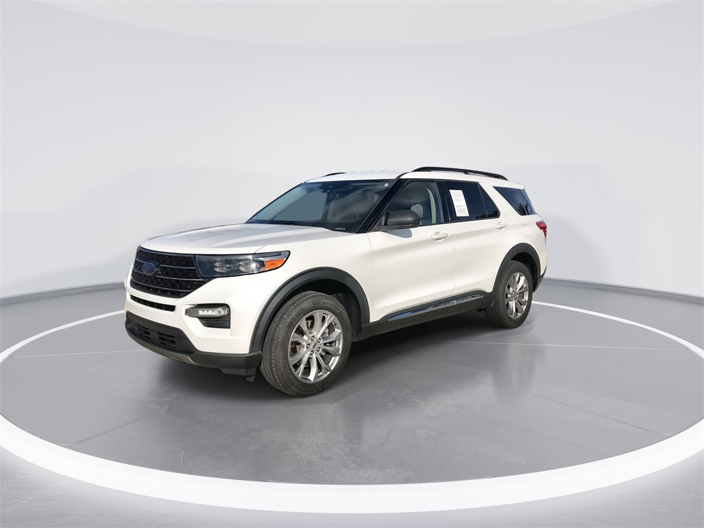 2021 Ford Explorer XLT photo 3