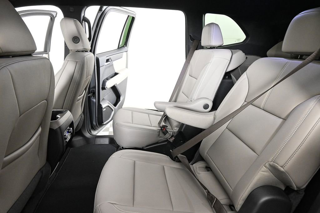 2026 Gmc Acadia Elevation photo 21